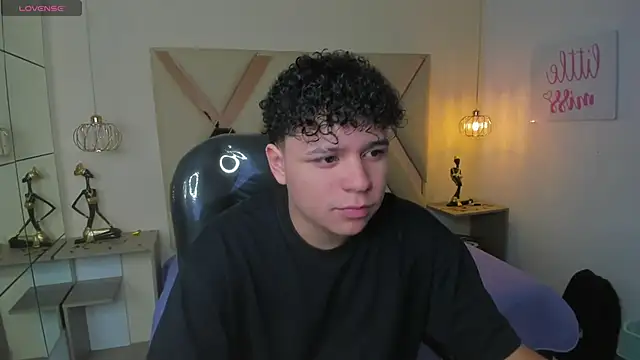 BenjaminBottonn online show from 10.30.25