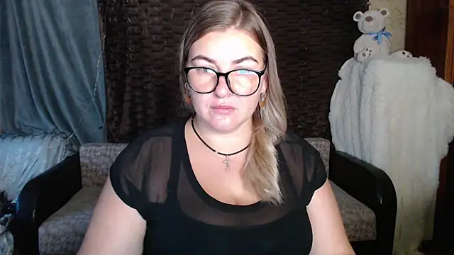 NikaSkylink online show from 10.21.25