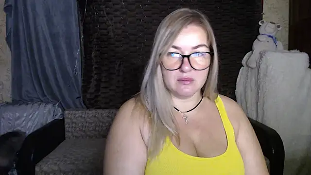 NikaSkylink online show from 10.29.25