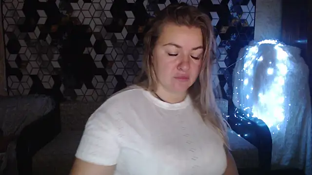 NikaSkylink online show from 11.24.25