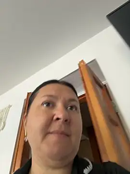 Snapshot of Liza_Will chatting on 10.01.25 Liza Will online show from 10.01.25