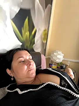 Snapshot of Liza_Will chatting on 10.02.25 Liza Will online show from 10.02.25