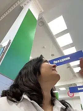 Snapshot of Liza_Will chatting on 10.03.25 Liza Will online show from 10.03.25