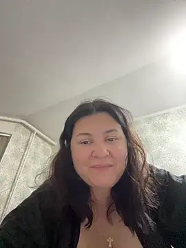 Snapshot of Liza_Will chatting on 10.18.25 Liza Will online show from 10.18.25