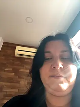 Snapshot of Liza_Will chatting on 11.17.25 Liza Will online show from 11.17.25