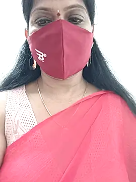 Snapshot of shivani27 chatting on 09.12.25 shivani27 online show from 09.12.25