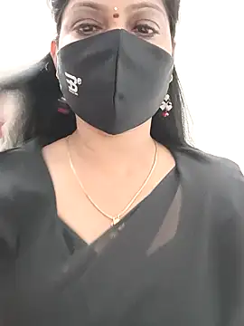 Snapshot of shivani27 chatting on 09.14.25 shivani27 online show from 09.14.25