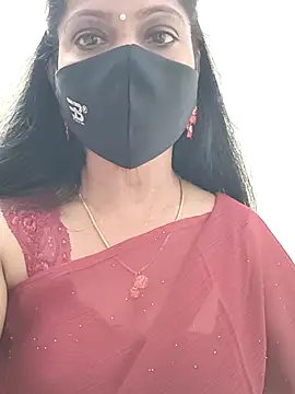 Snapshot of shivani27 chatting on 11.15.25 shivani27 online show from 11.15.25