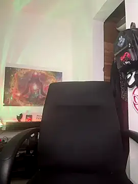 MamaSpicy online show from 10.05.25