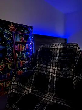 MamaSpicy online show from 11.10.25