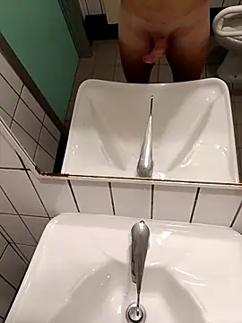 Snapshot of losteccafisso chatting on 02.16.26 losteccafisso online show from 02.16.26