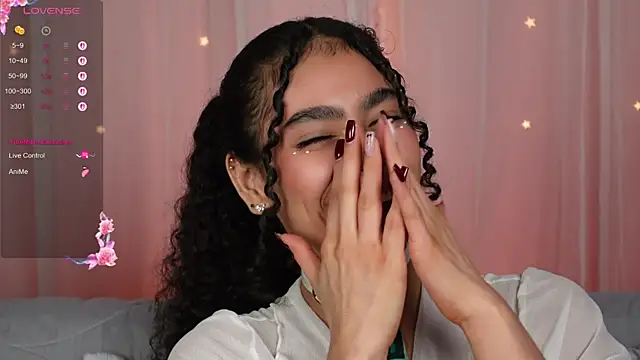 Victoria Curly online show from 10.06.25