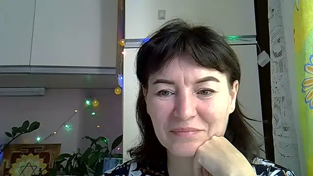 Snapshot of Krystal_82 chatting on 10.01.25 Krystal 82 online show from 10.01.25