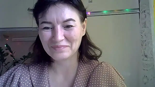 Snapshot of Krystal_82 chatting on 10.12.25 Krystal 82 online show from 10.12.25