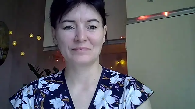 Snapshot of Krystal_82 chatting on 10.24.25 Krystal 82 online show from 10.24.25