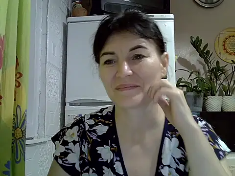 Snapshot of Krystal_82 chatting on 10.31.25 Krystal 82 online show from 10.31.25