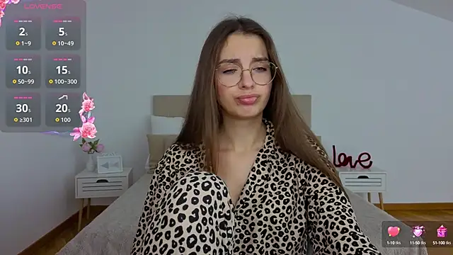 Real cutie1 online show from 10.13.25