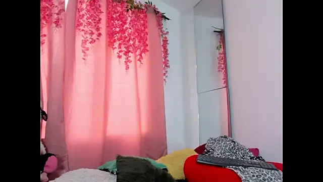 Snapshot of lanastone86 chatting on 10.08.25 lanastone86 online show from 10.08.25