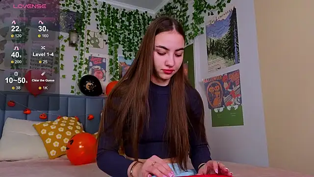 Ashley Pierce online show from 10.21.25