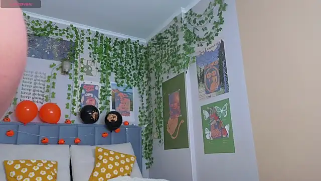 Ashley Pierce online show from 11.03.25