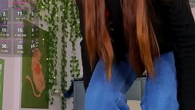 Ashley Pierce online show from 12.21.25