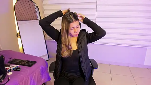 Rachell criss online show from 10.02.25