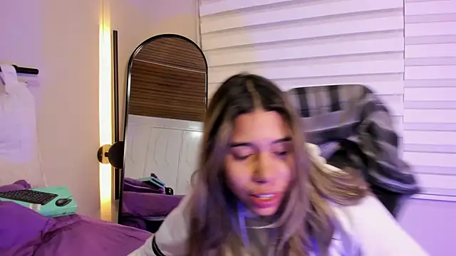 Rachell criss online show from 10.03.25