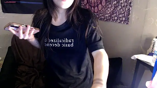 London Ray online show from 03.15.26