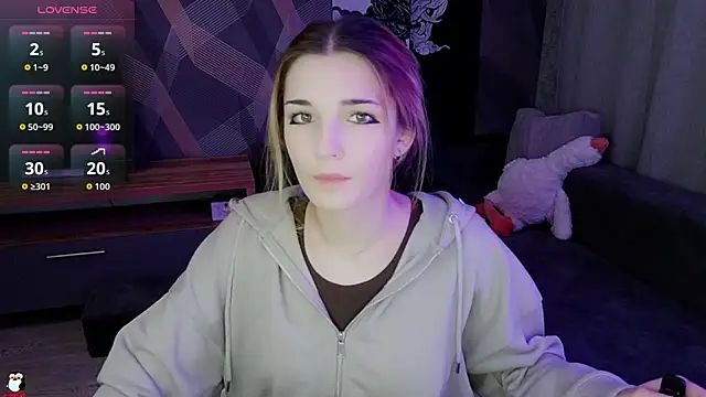 Snapshot of Sandy_Belle chatting on 10.14.25 Sandy Belle online show from 10.14.25