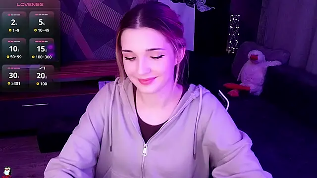 Snapshot of Sandy_Belle chatting on 10.16.25 Sandy Belle online show from 10.16.25