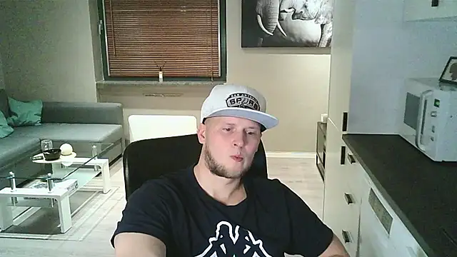 Dartanjanas13 online show from 10.15.25