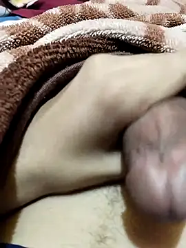 Snapshot of saneer69tew chatting on 10.15.25 saneer69tew online show from 10.15.25