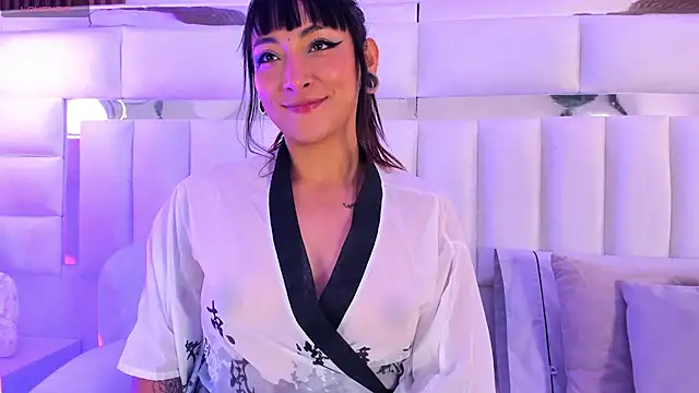 Snapshot of im_kasumi chatting on 10.21.25 im kasumi online show from 10.21.25