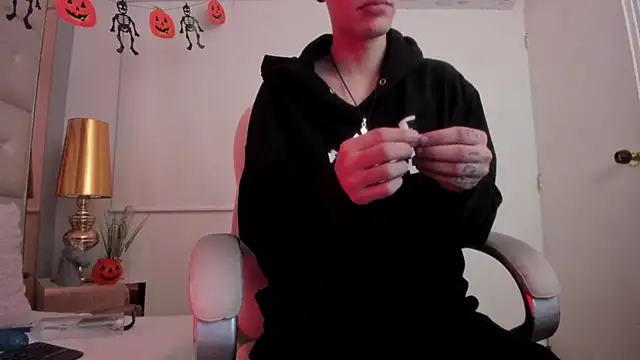 dark sun302 online show from 10.25.25