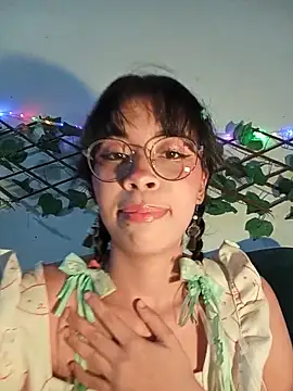 Snapshot of dolliette24 chatting on 06.03.26 dolliette24 online show from 06.03.26