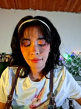 Snapshot of dolliette24 chatting on 07.16.26 dolliette24 online show from 07.16.26