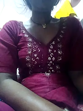 Snapshot of Reeta-rani chatting on 11.05.25 Reeta-rani online show from 11.05.25