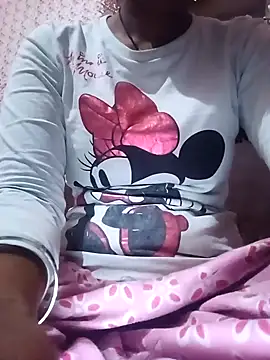 Snapshot of Reeta-rani chatting on 11.14.25 Reeta-rani online show from 11.14.25