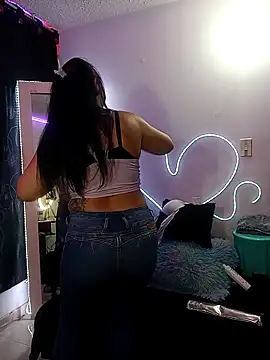 Danniela20 online show from 02.13.26