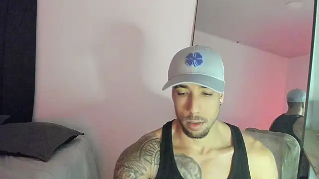 Snapshot of ThiagoLugo chatting on 10.23.25 ThiagoLugo online show from 10.23.25