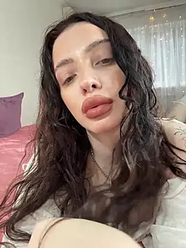 Hannah xBaby online show from 11.18.25