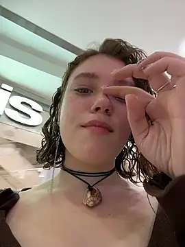 Snapshot of lucy-joy chatting on 10.14.25 lucy-joy online show from 10.14.25