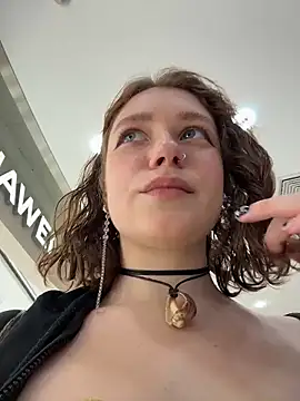 Snapshot of lucy-joy chatting on 11.15.25 lucy-joy online show from 11.15.25