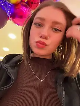 Snapshot of lucy-joy chatting on 02.03.26 lucy-joy online show from 02.03.26