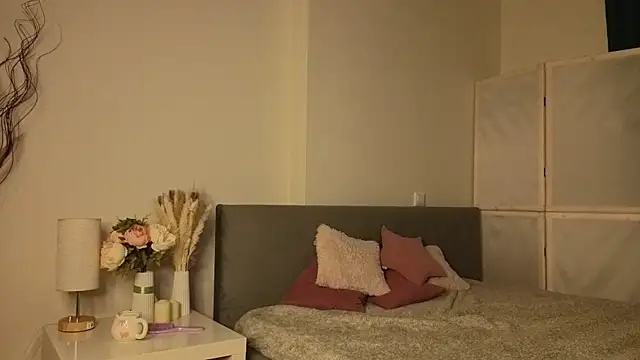 AvrilLeMell online show from 04.12.26