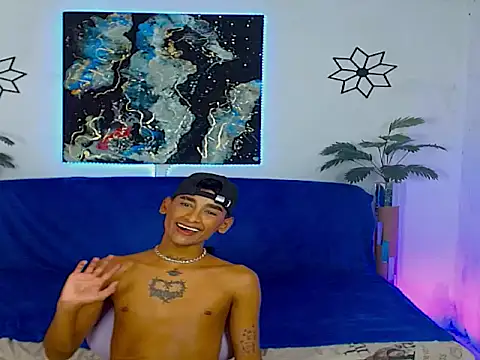 Snapshot of gabo_hotboy chatting on 05.17.26 gabo hotboy online show from 05.17.26