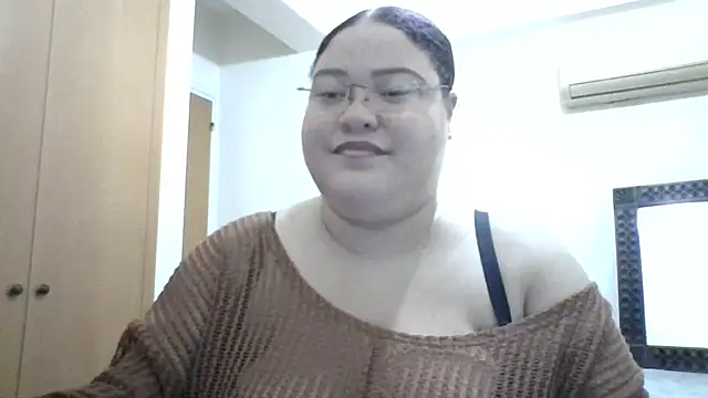 Snapshot of GoddessMocha chatting on 10.19.25 GoddessMocha online show from 10.19.25