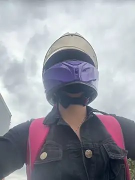 Camilla Miller01 online show from 04.10.26