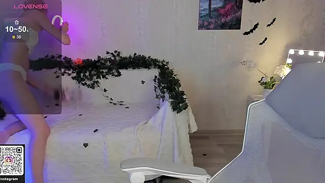 Snapshot of ArleneThomas chatting on 11.05.25 ArleneThomas online show from 11.05.25