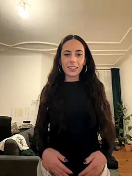 Snapshot of very_licious chatting on 10.14.25 very licious online show from 10.14.25